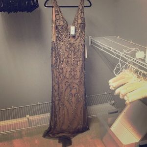 adrianna papell...design: ap1e20244... size 10...